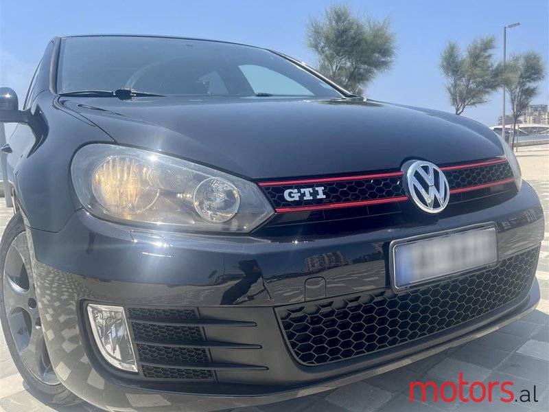 2010' Volkswagen Golf photo #6