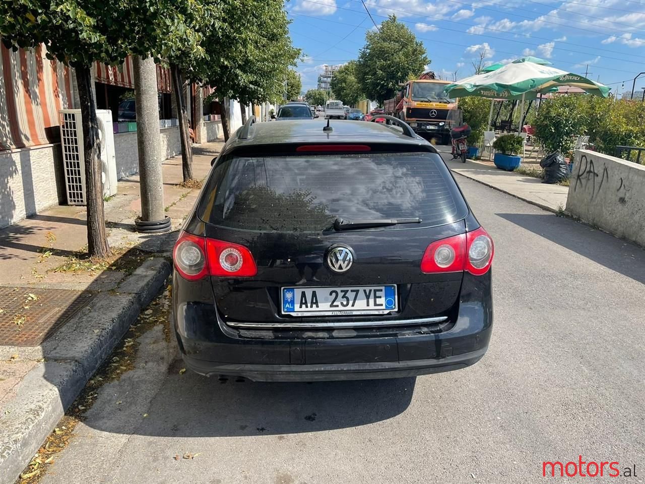 2006' Volkswagen Passat photo #2