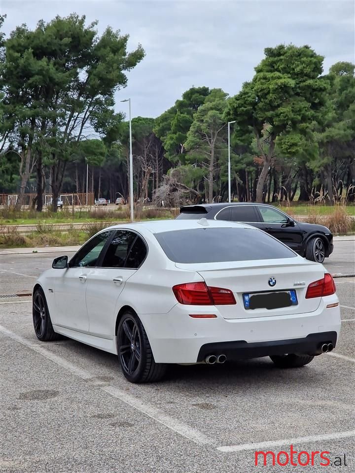 2012' BMW 530 photo #5