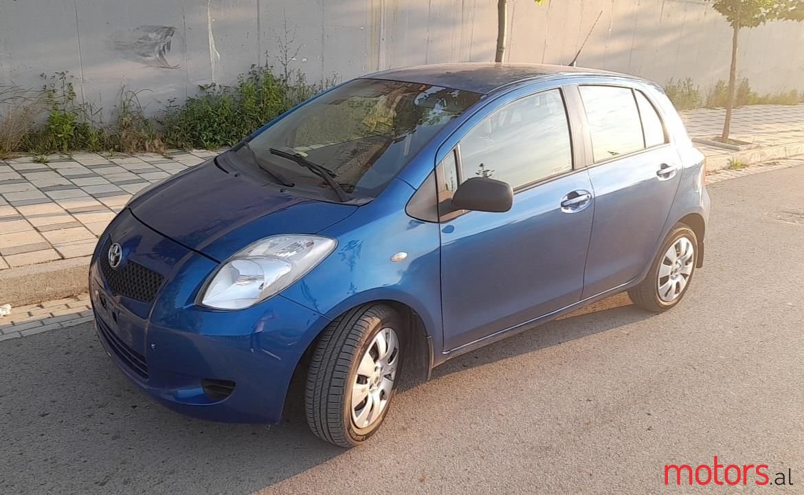 2008' Toyota Yaris photo #6