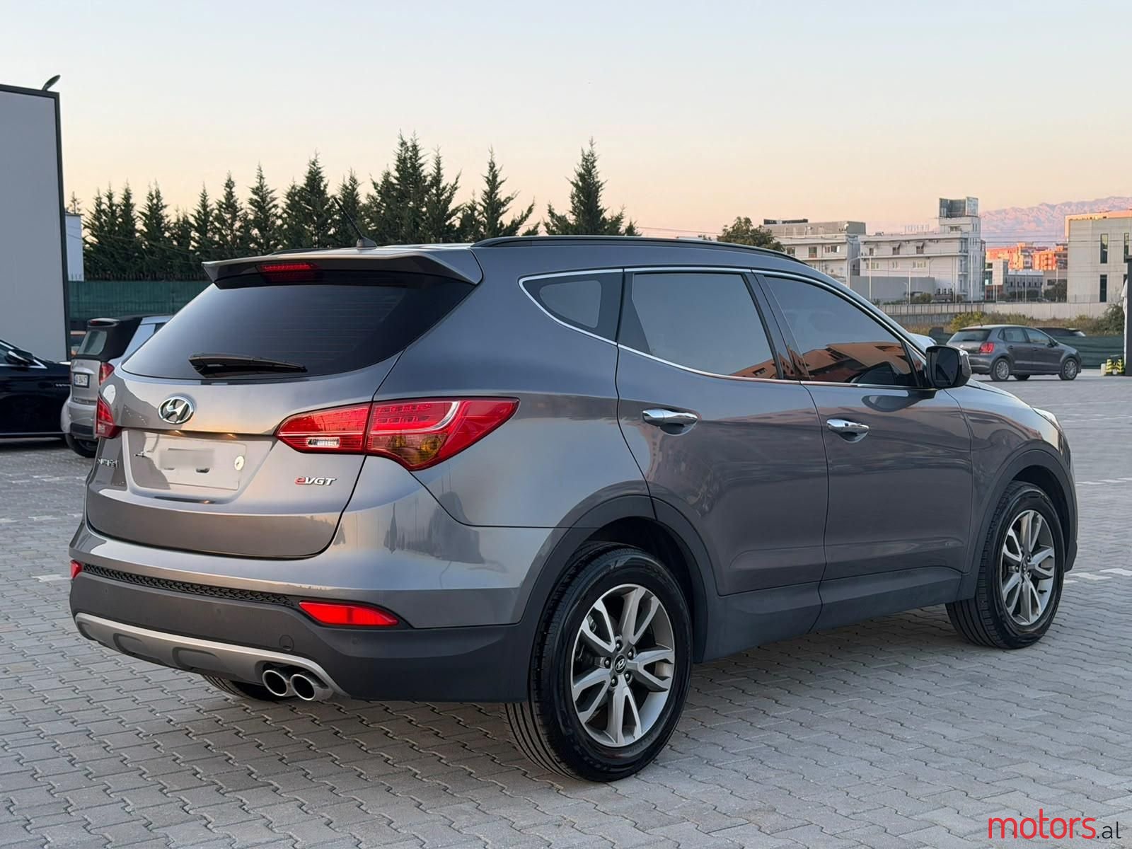 2013' Hyundai Santa Fe photo #2