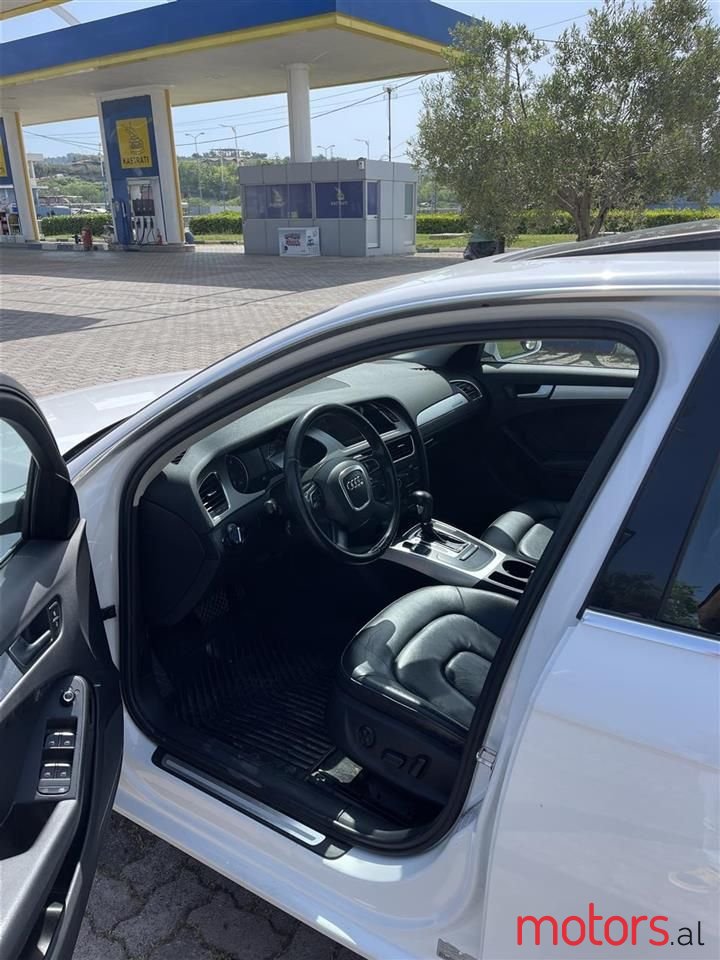 2012' Audi A4 photo #5