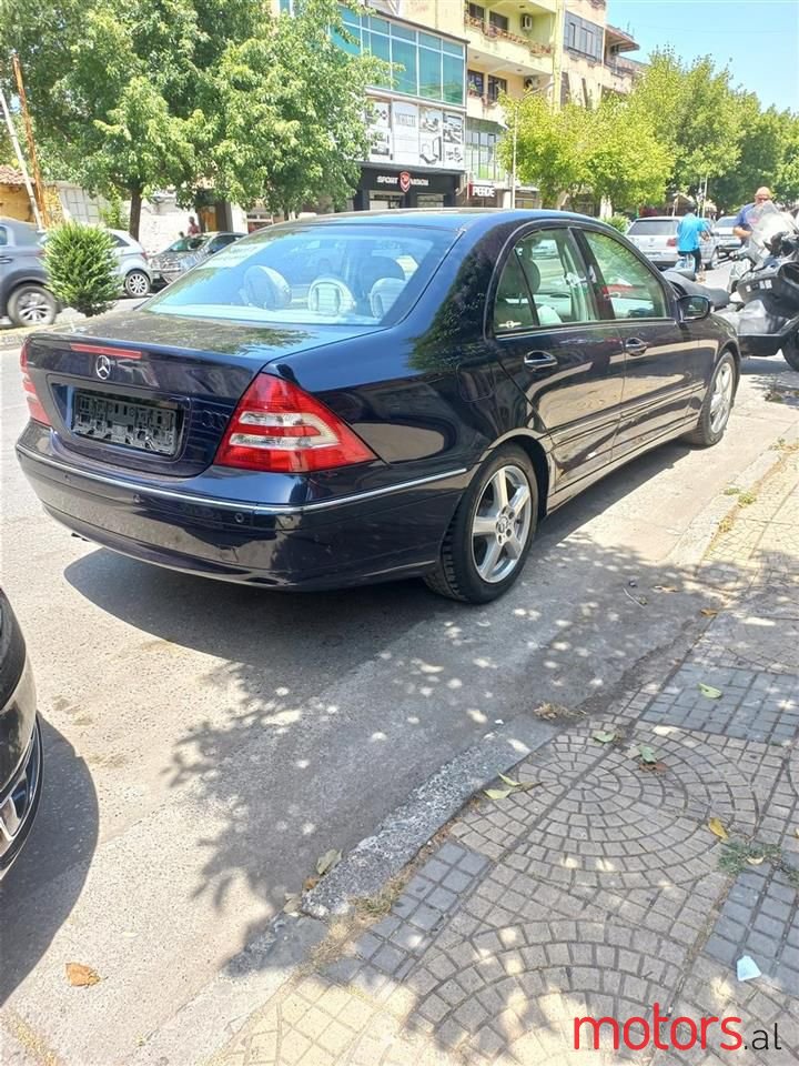 2005' Mercedes-Benz C 220 photo #5