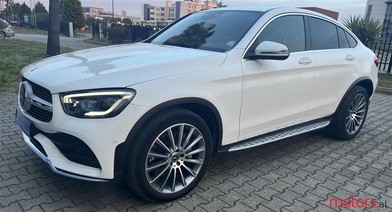 2021' Mercedes-Benz GLC 250 photo #1