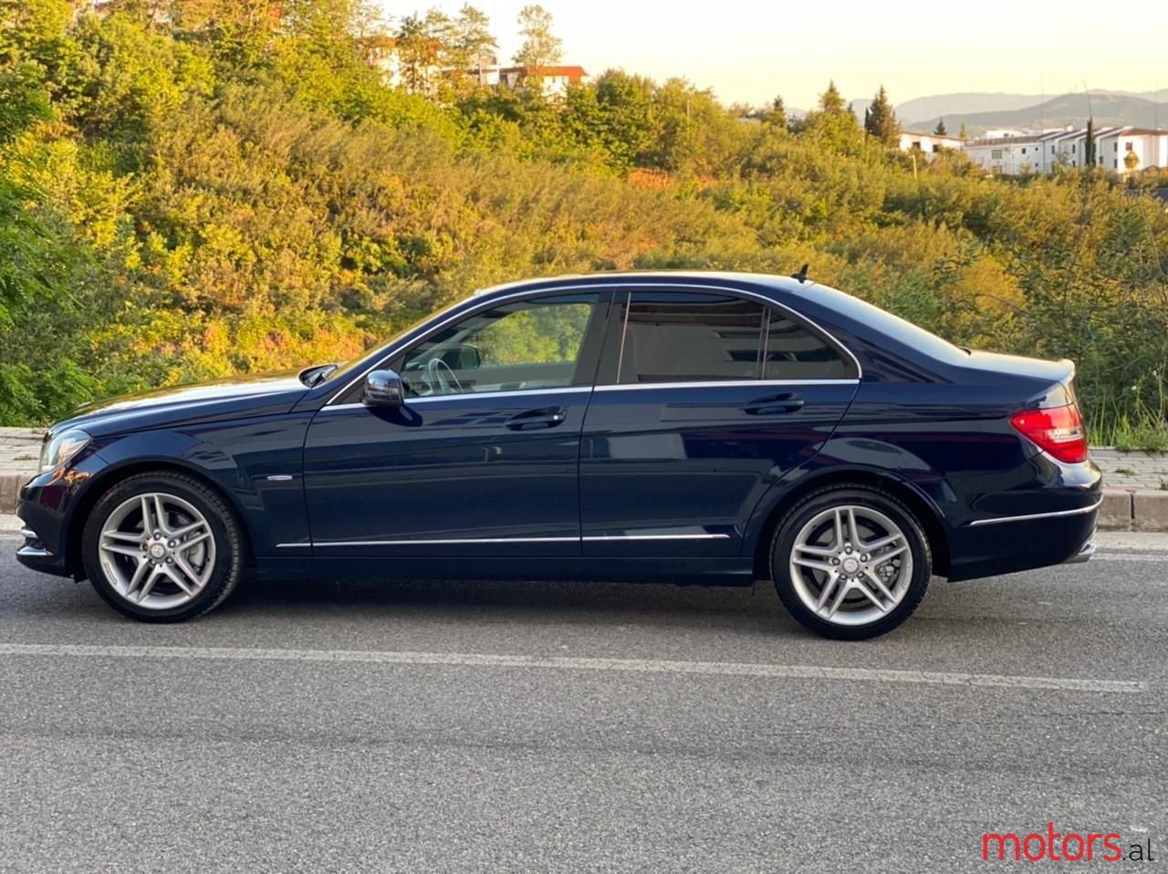 2012' Mercedes-Benz C 250 photo #4