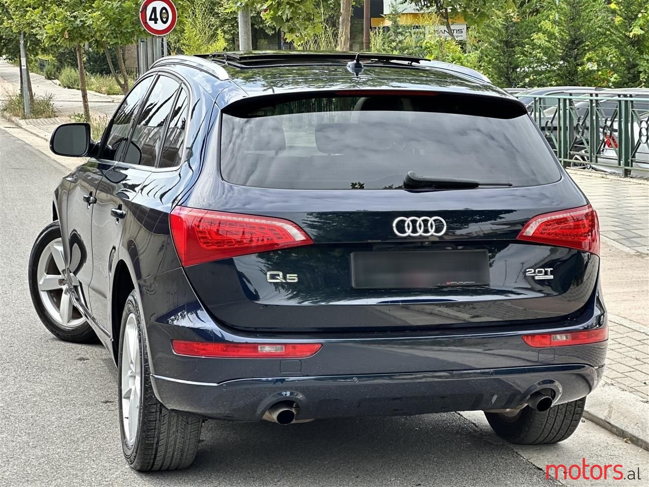 2011' Audi Q5 photo #3