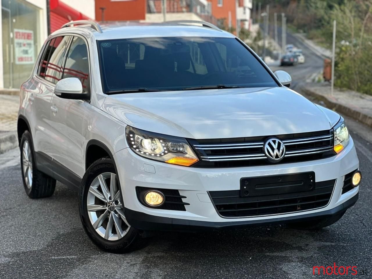 2013' Volkswagen Tiguan photo #1