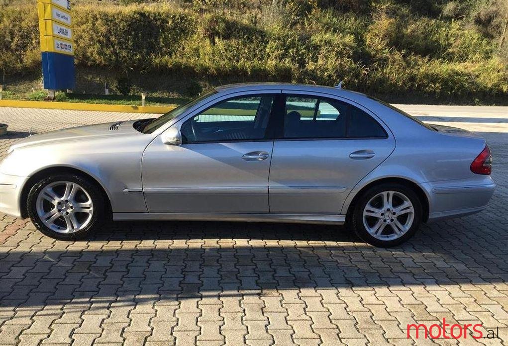 2008' Mercedes-Benz E 280 photo #2