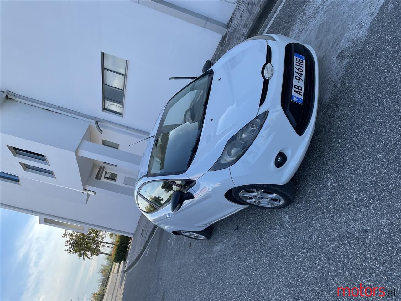 2012' Ford Fiesta photo #1