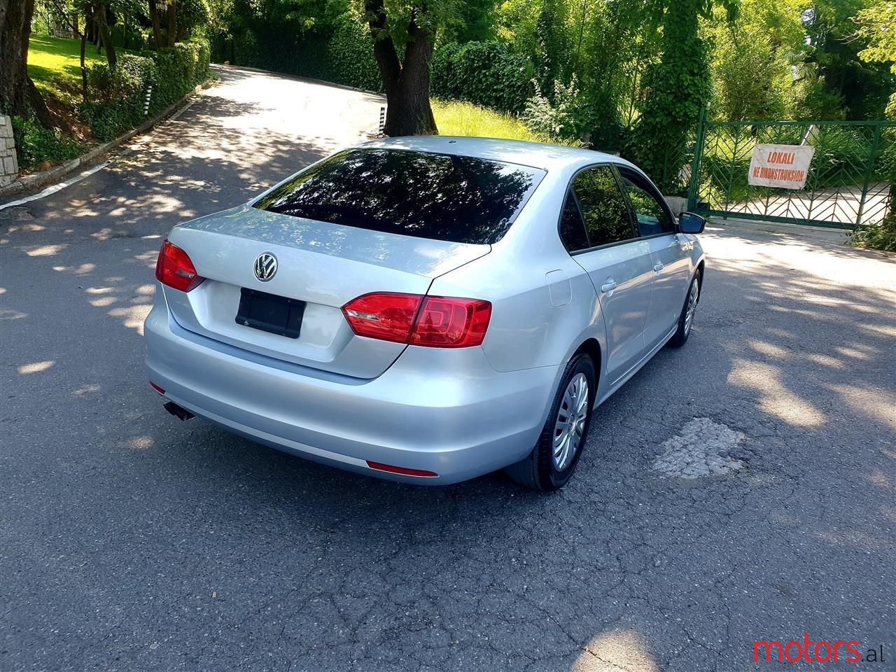 2012' Volkswagen Jetta photo #4
