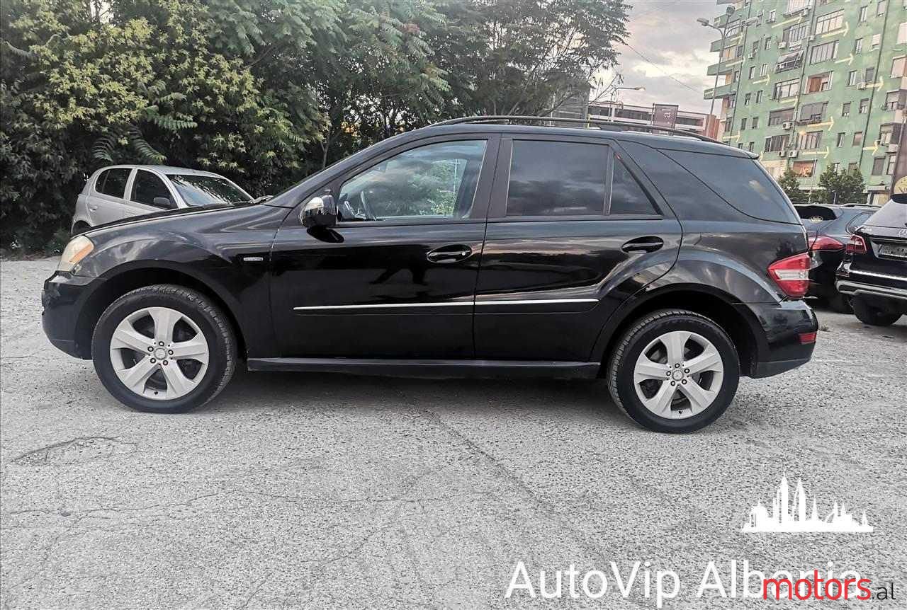 2009' Mercedes-Benz ML 320 photo #2
