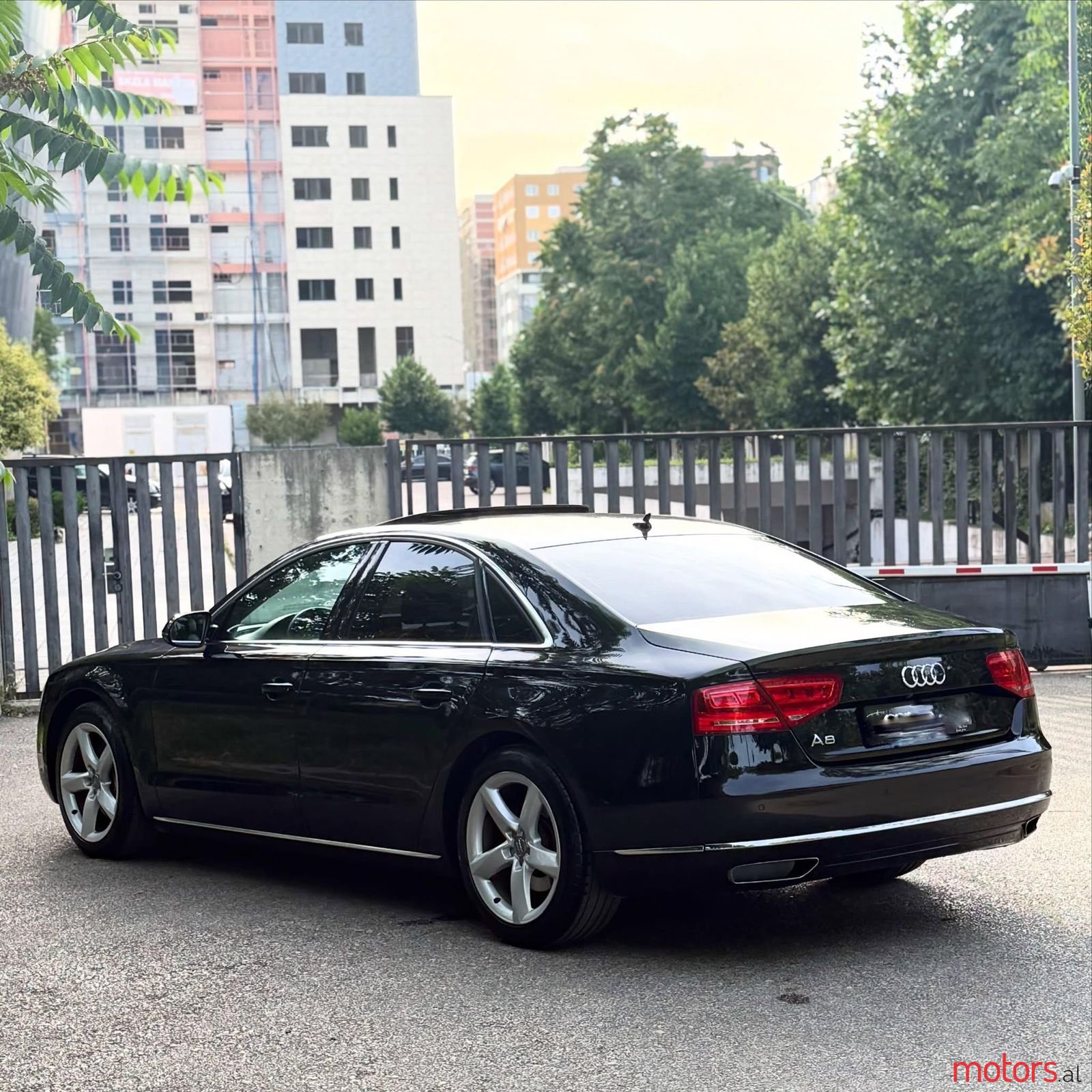 2013' Audi A8 photo #2