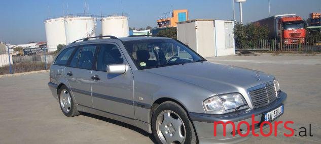 2000' Mercedes-Benz C-Class photo #2