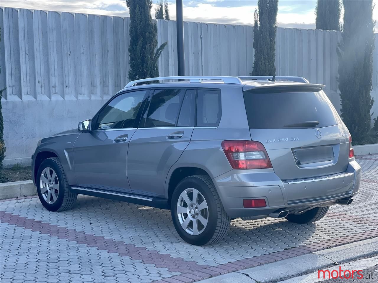 2010' Mercedes-Benz GLK 250 photo #4