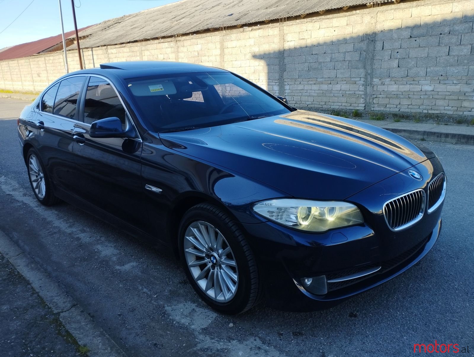 2012' BMW 520 photo #3