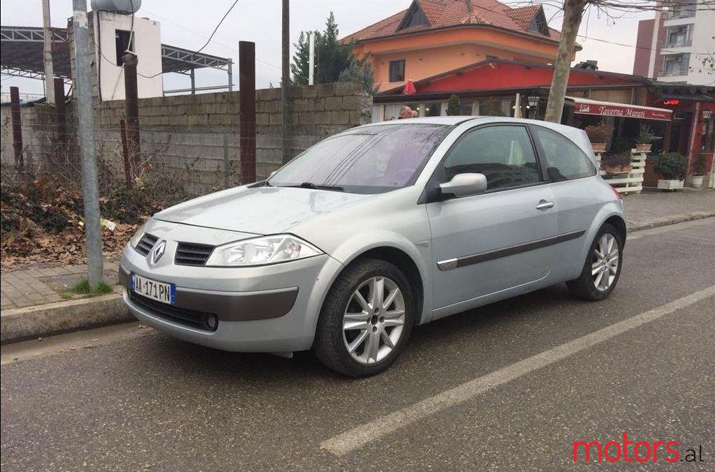 2004' Renault Megane photo #1
