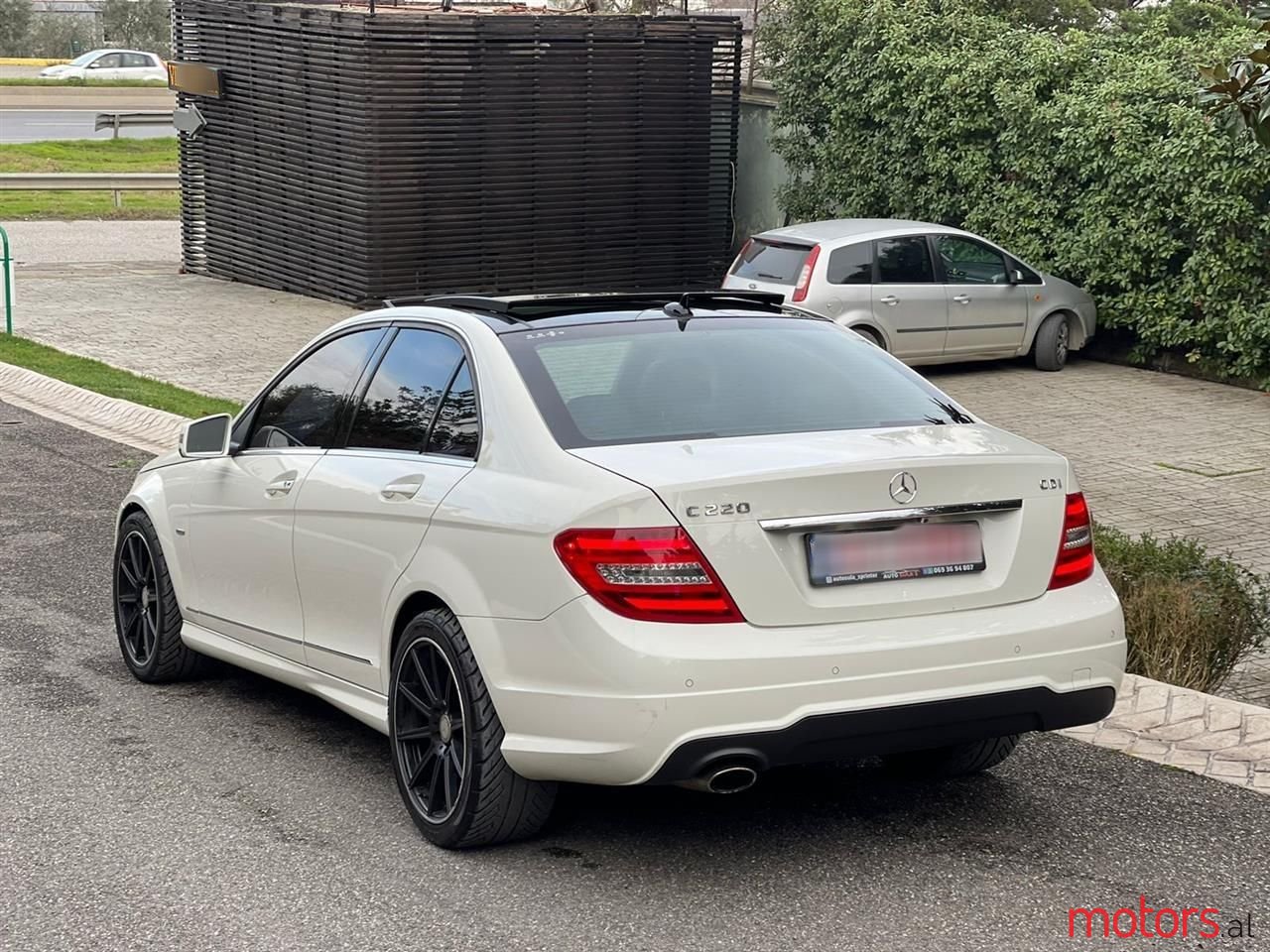 2012' Mercedes-Benz 220 photo #4