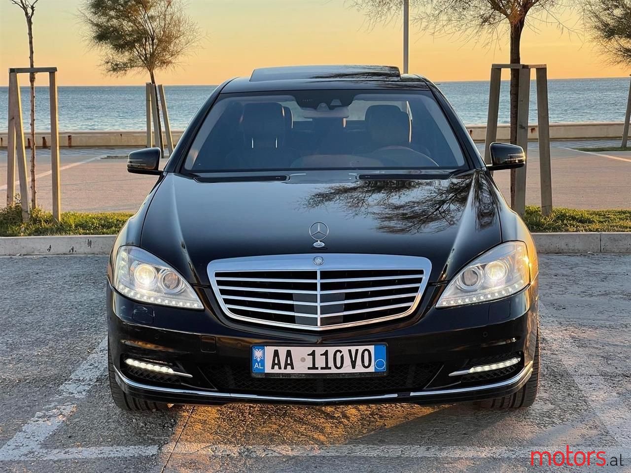 2012' Mercedes-Benz S 350 photo #3