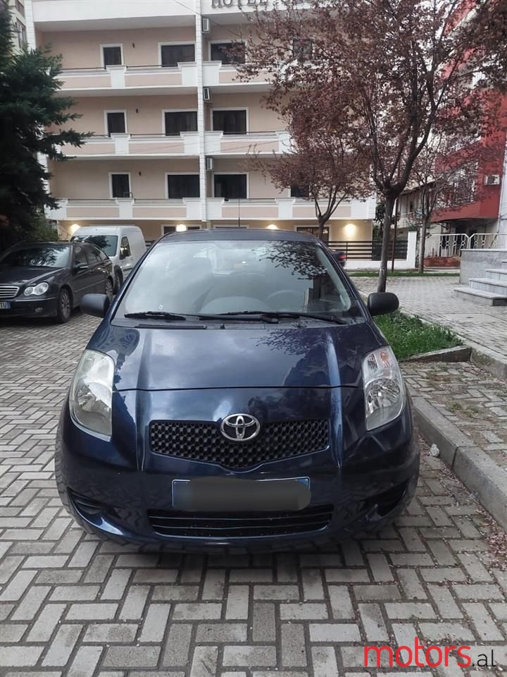 2007' Toyota Yaris photo #1