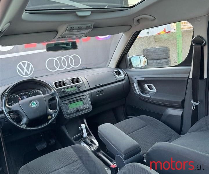 2007' Skoda Roomster photo #5