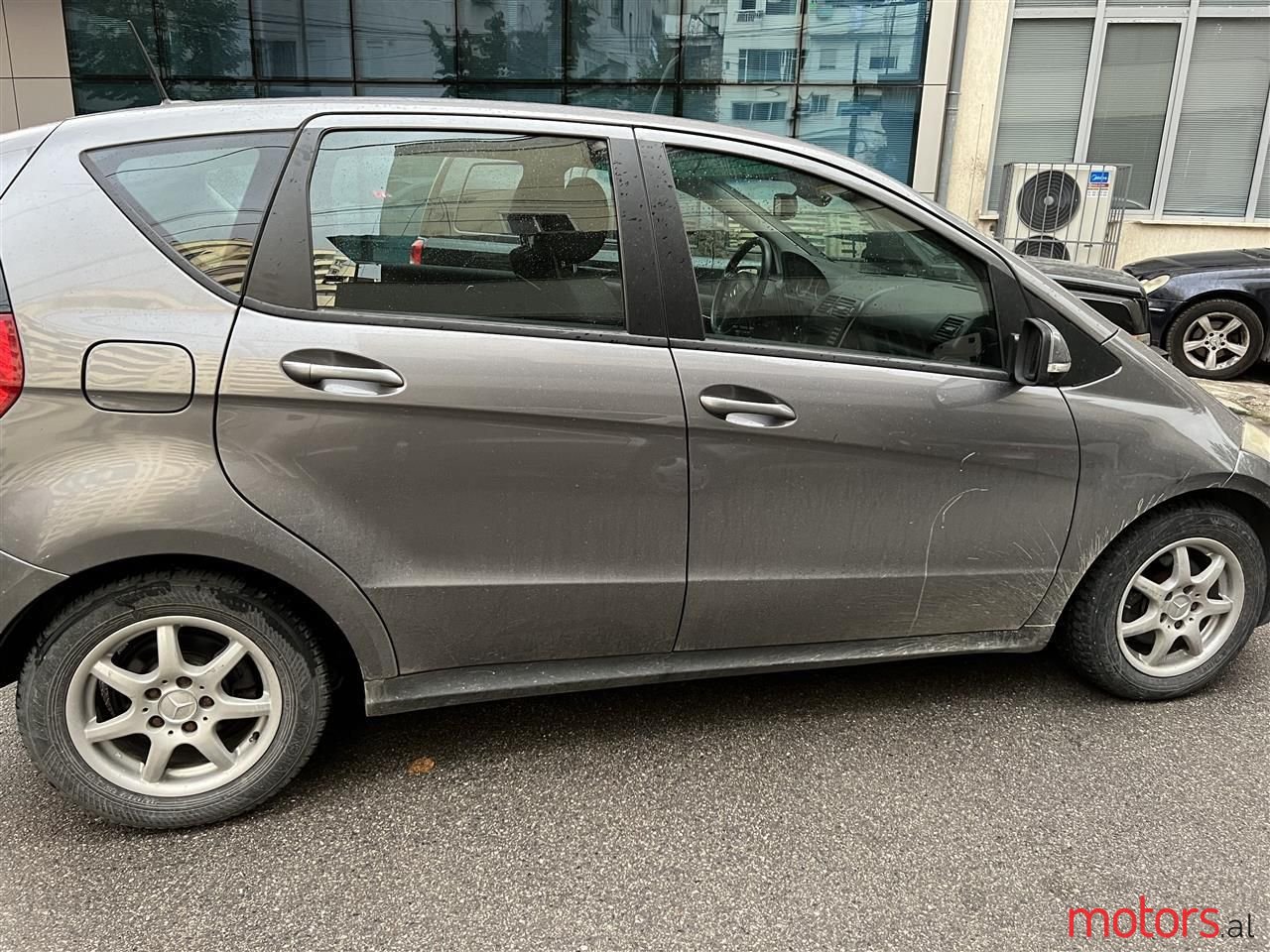 2008' Mercedes-Benz A 180 photo #3