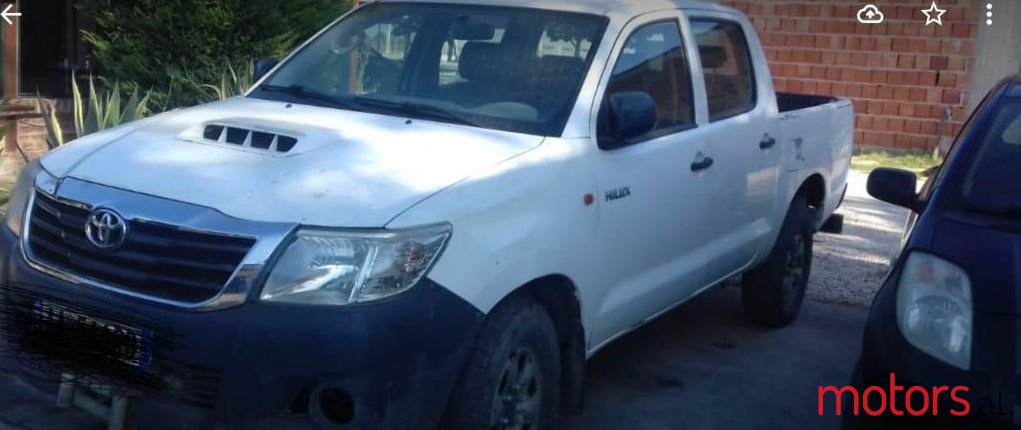 2012' Toyota Hilux photo #1