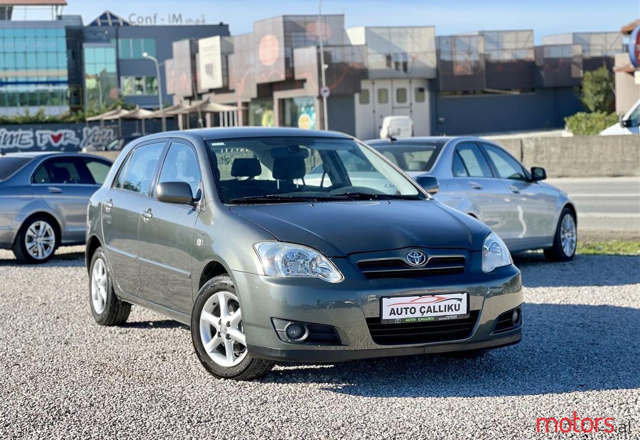 2005' Toyota Corolla photo #1