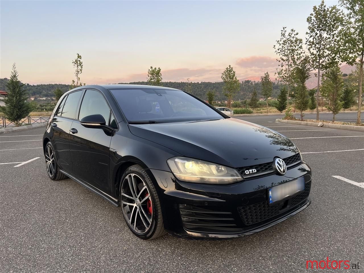 2015' Volkswagen Golf photo #6