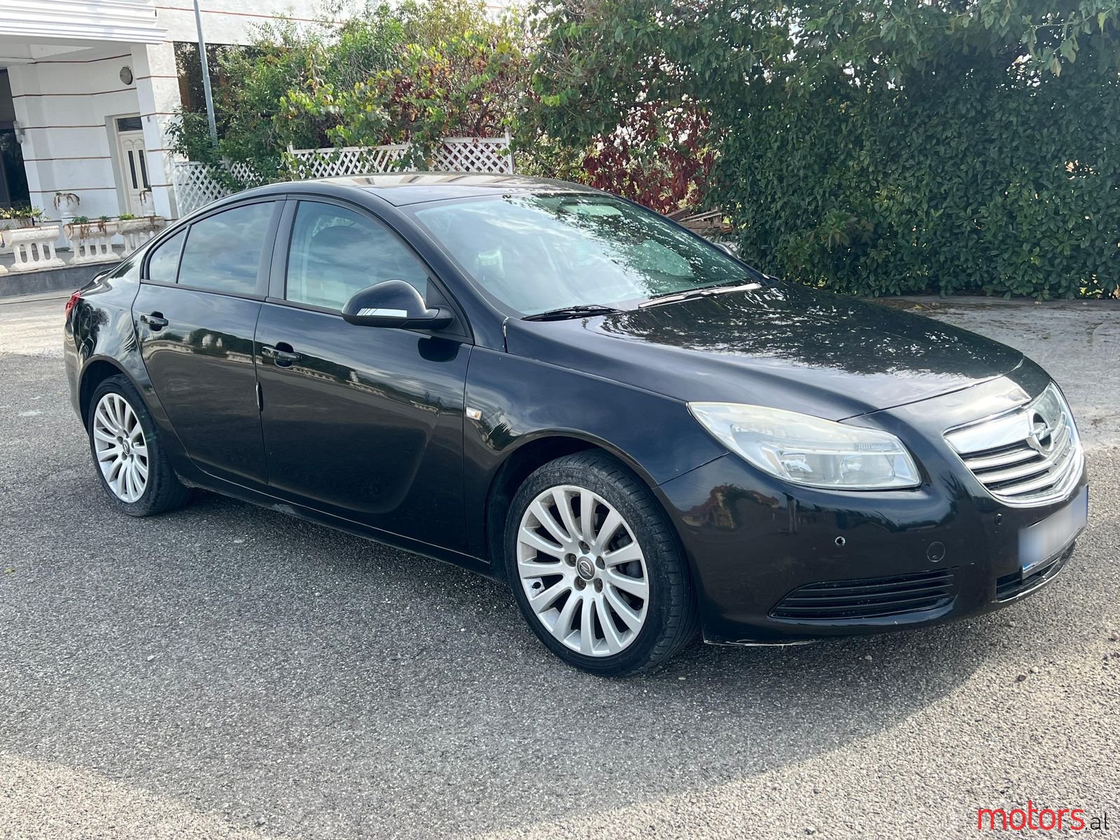 2010' Opel Insignia photo #2