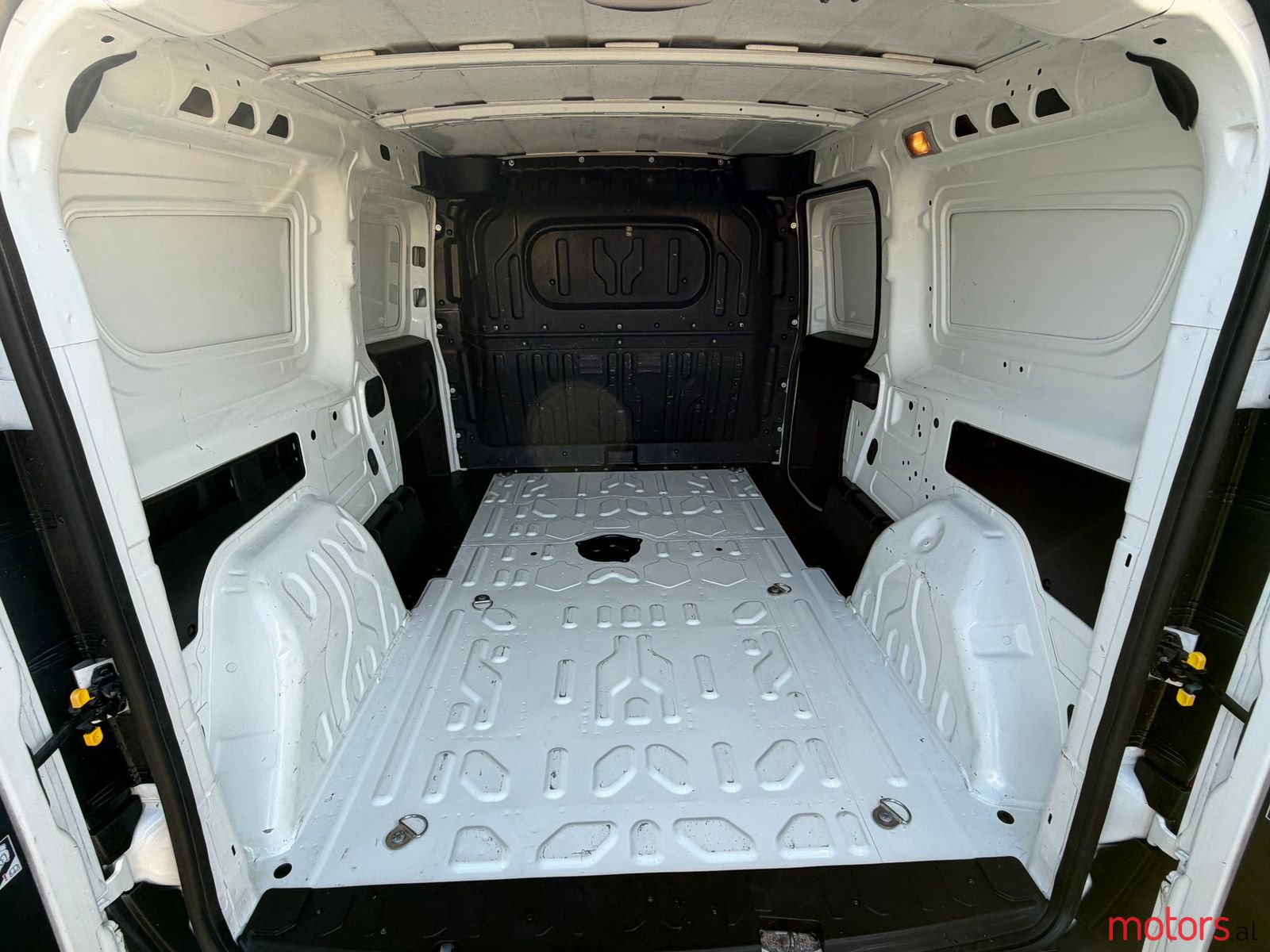 2018' Fiat Doblo photo #3