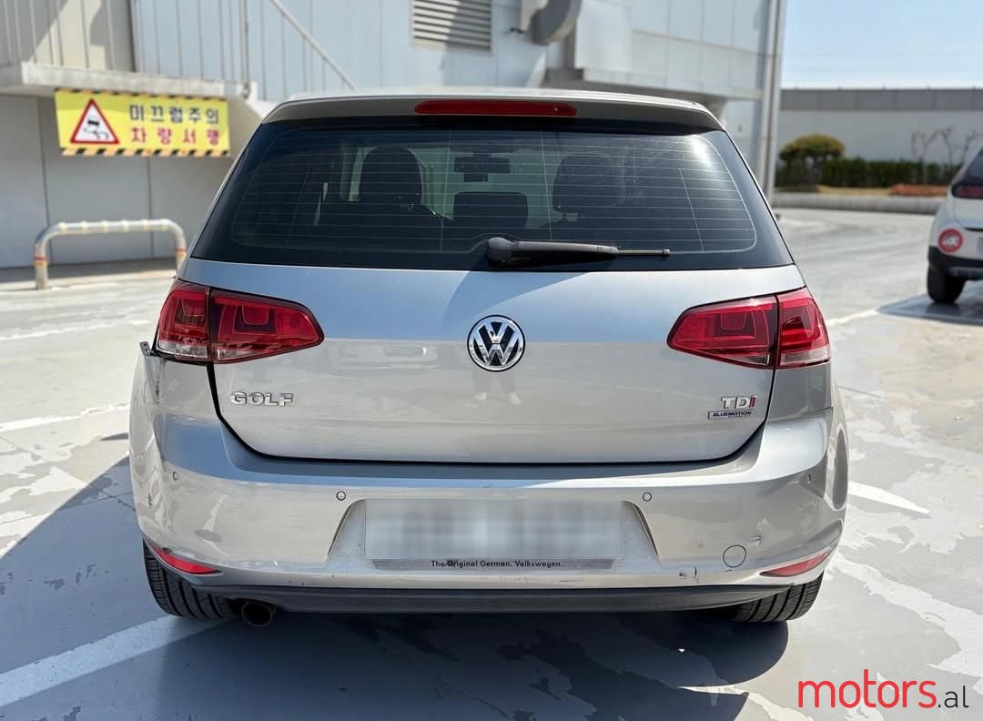 2013' Volkswagen Golf photo #4