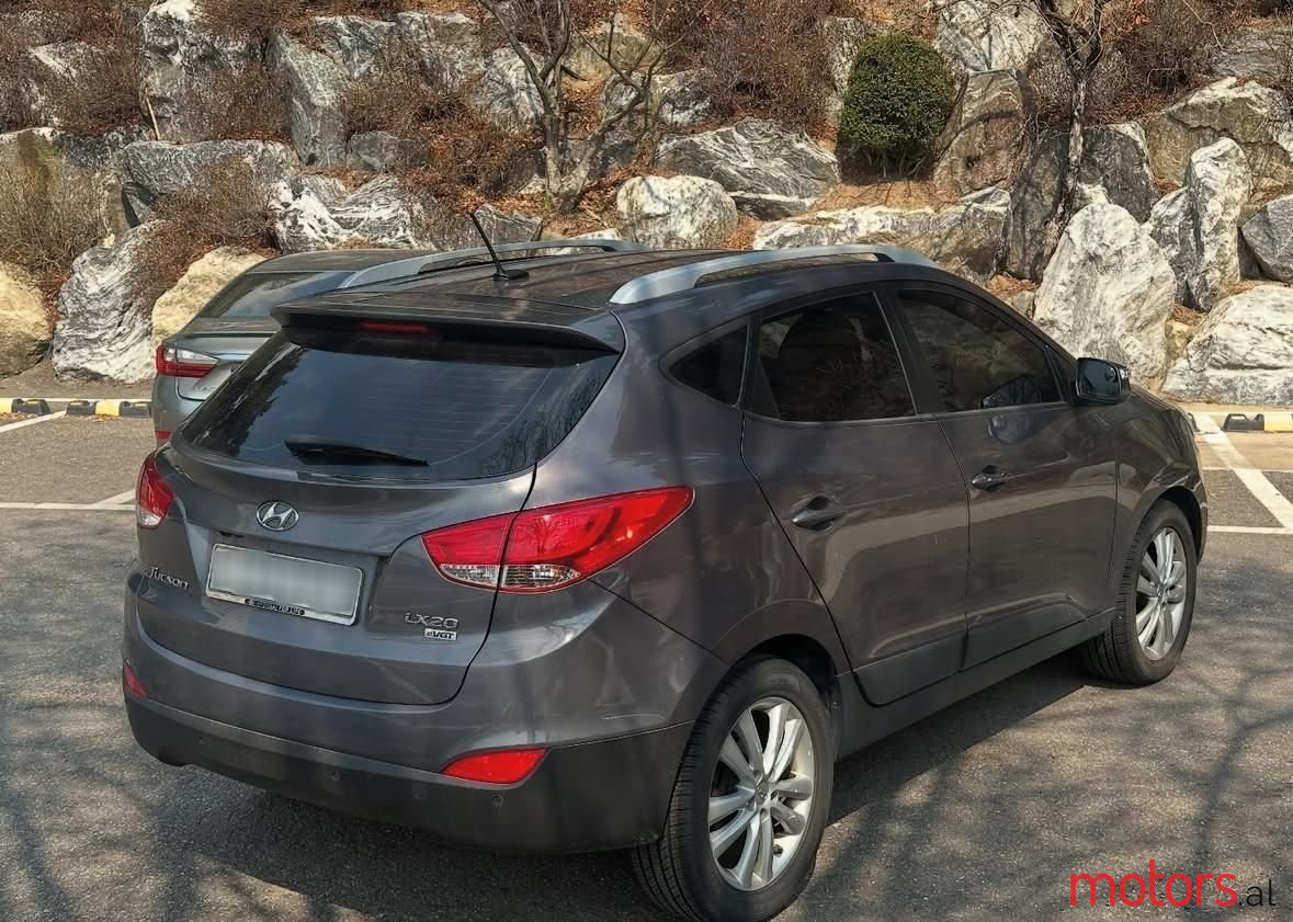 2011' Hyundai Tucson photo #6