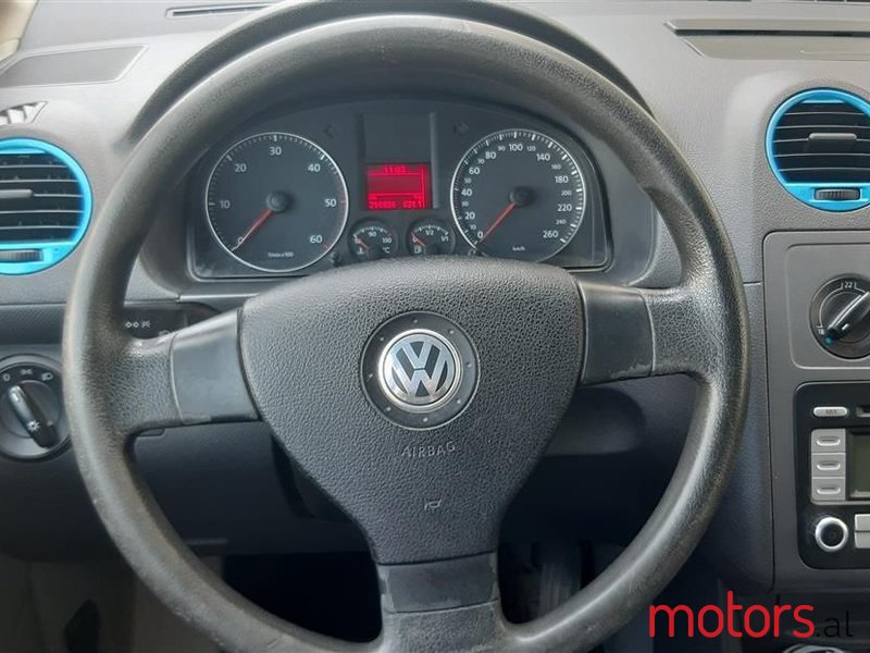 2007' Volkswagen Caddy photo #4