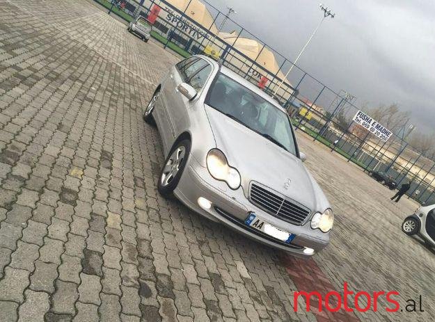 2005' Mercedes-Benz C-Class photo #1