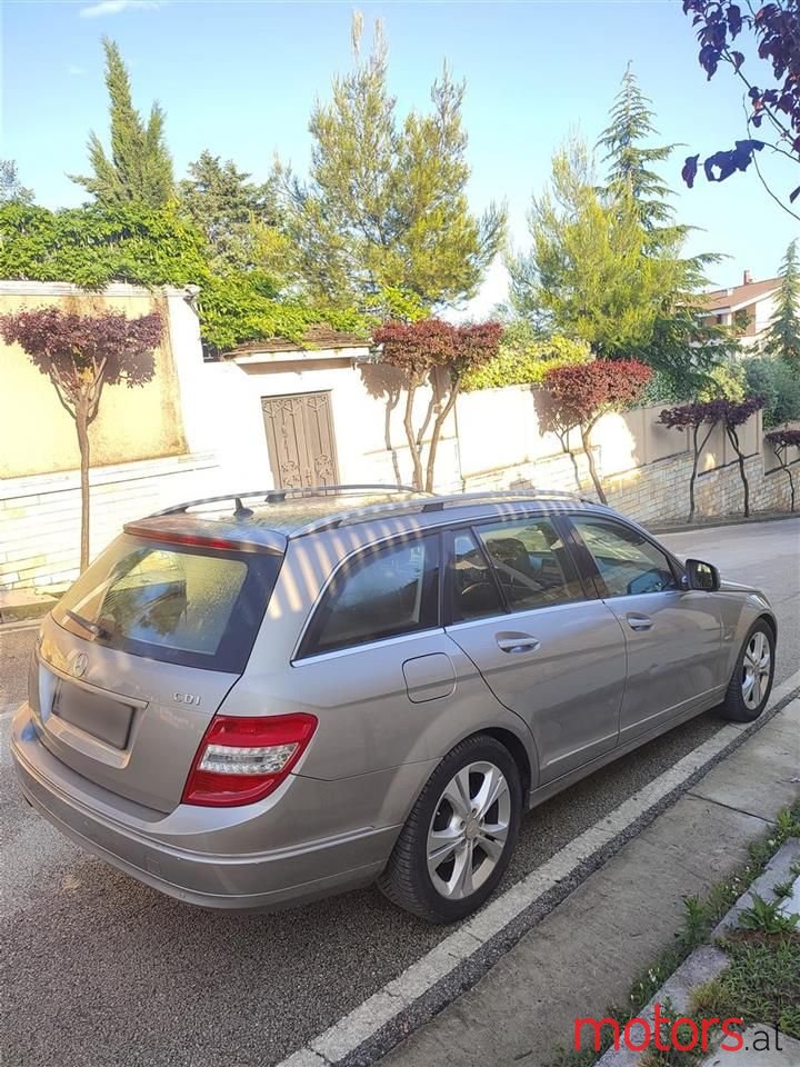 2009' Mercedes-Benz C 220 photo #2