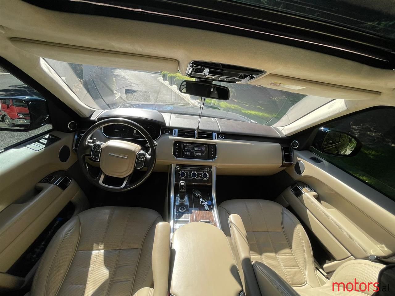 2016' Land Rover Range Rover Sport photo #5