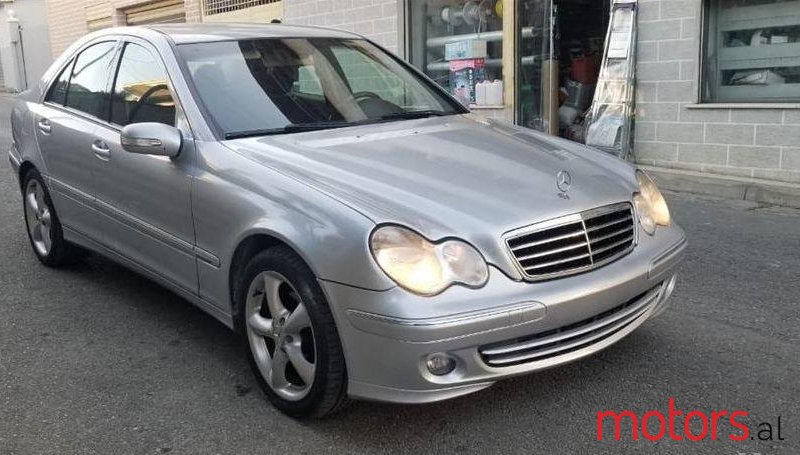 2006' Mercedes-Benz C 220 photo #1