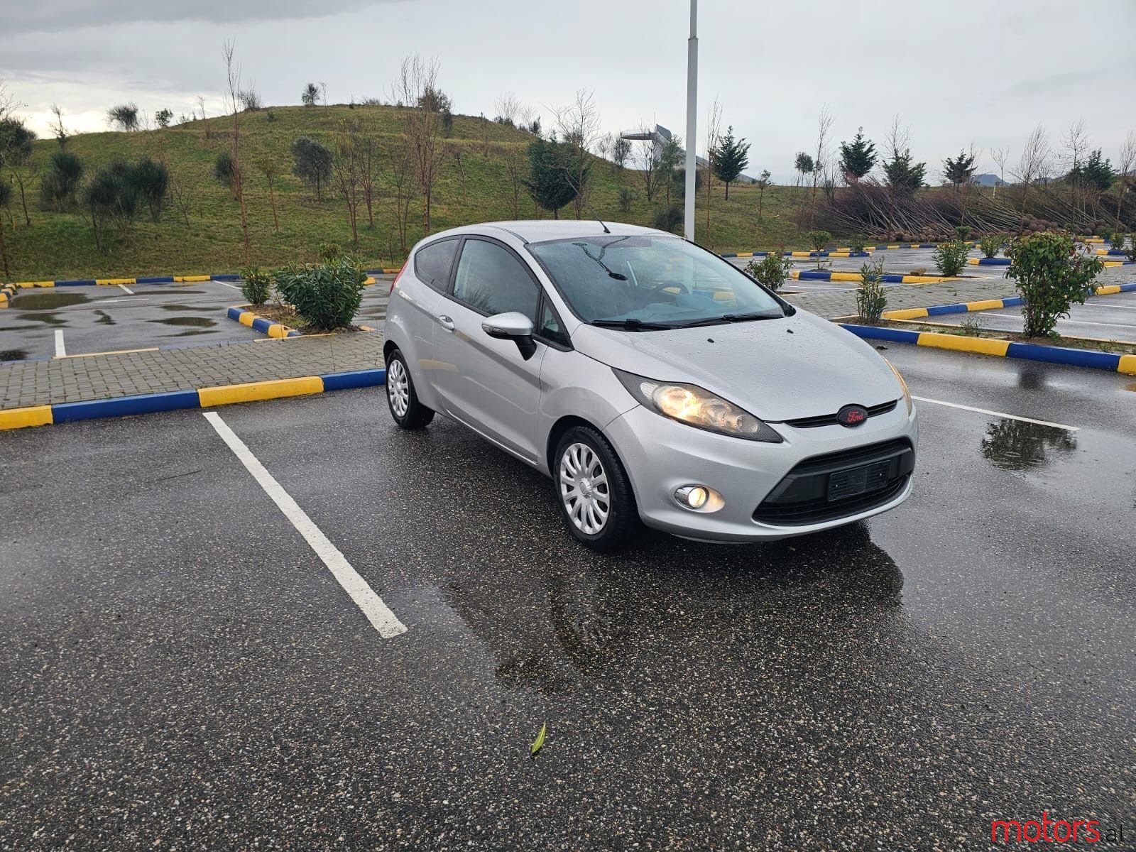 2010' Ford Fiesta photo #6