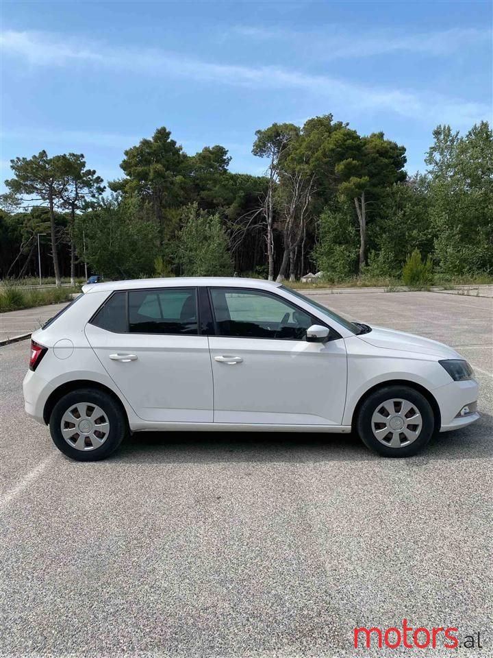 2016' Skoda Fabia photo #3