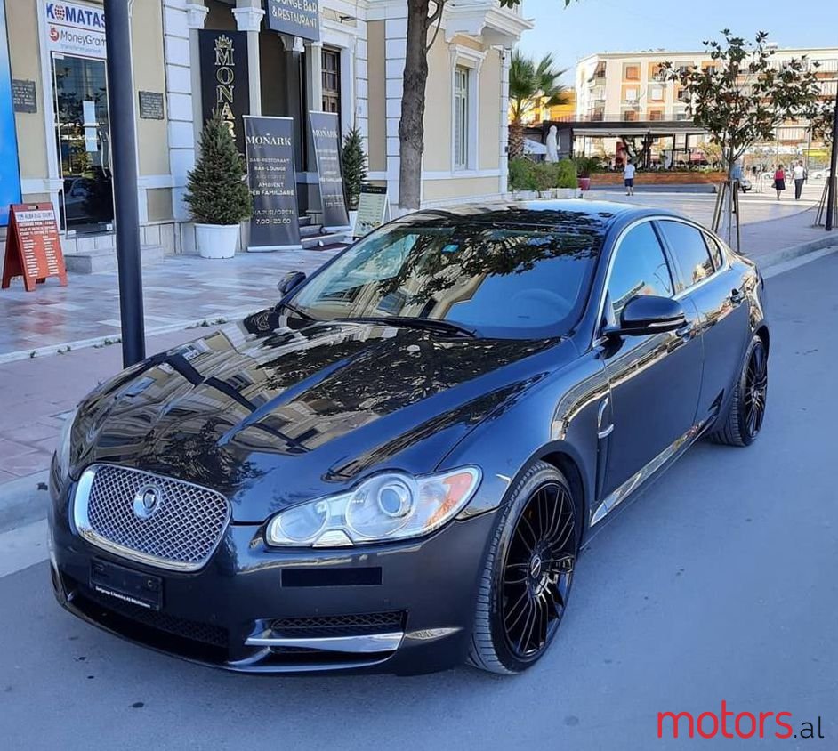 2010' Jaguar XF photo #1