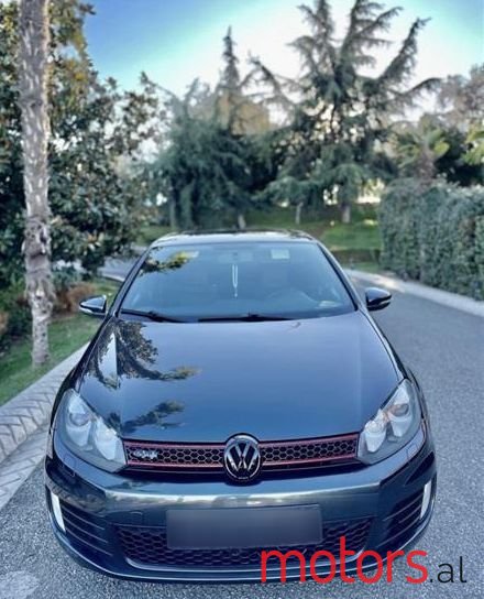 2010' Volkswagen Golf photo #4