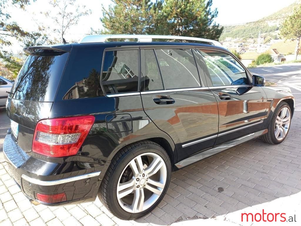 2009' Mercedes-Benz GLK 300 photo #2