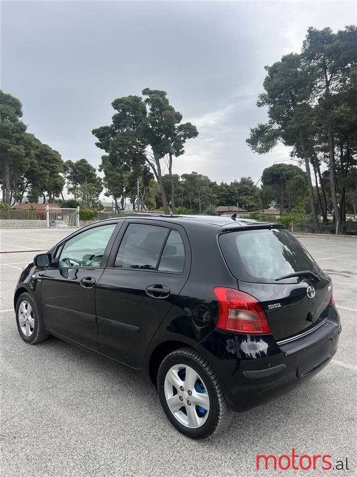 2007' Toyota Yaris photo #6