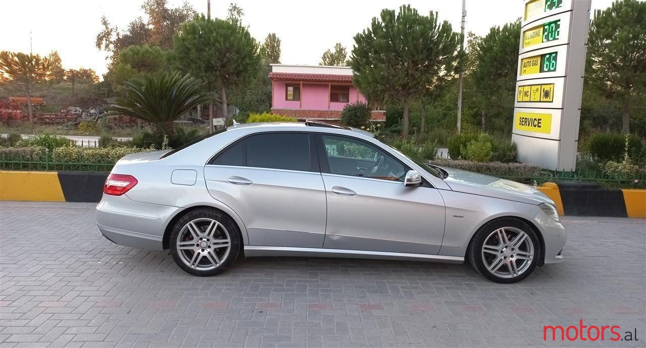 2010' Mercedes-Benz E 250 photo #3