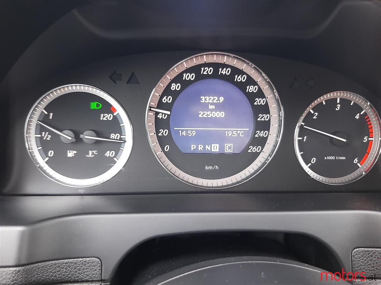 2009' Mercedes-Benz 220 photo #4