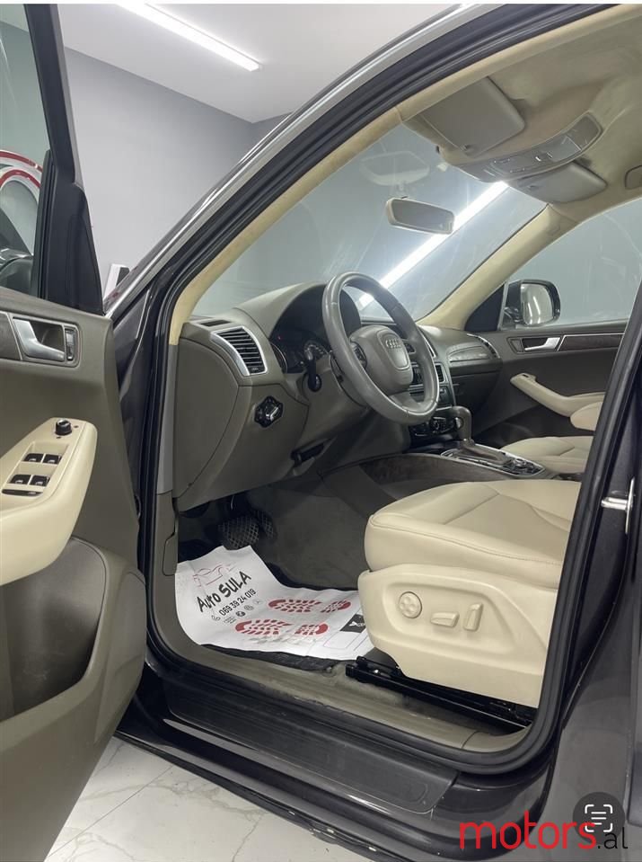 2009' Audi Q5 photo #5