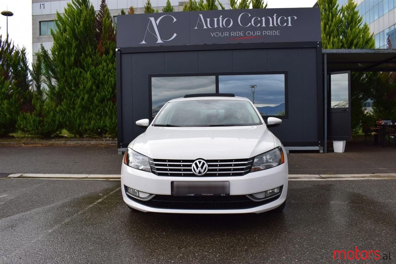 2013' Volkswagen Passat photo #4