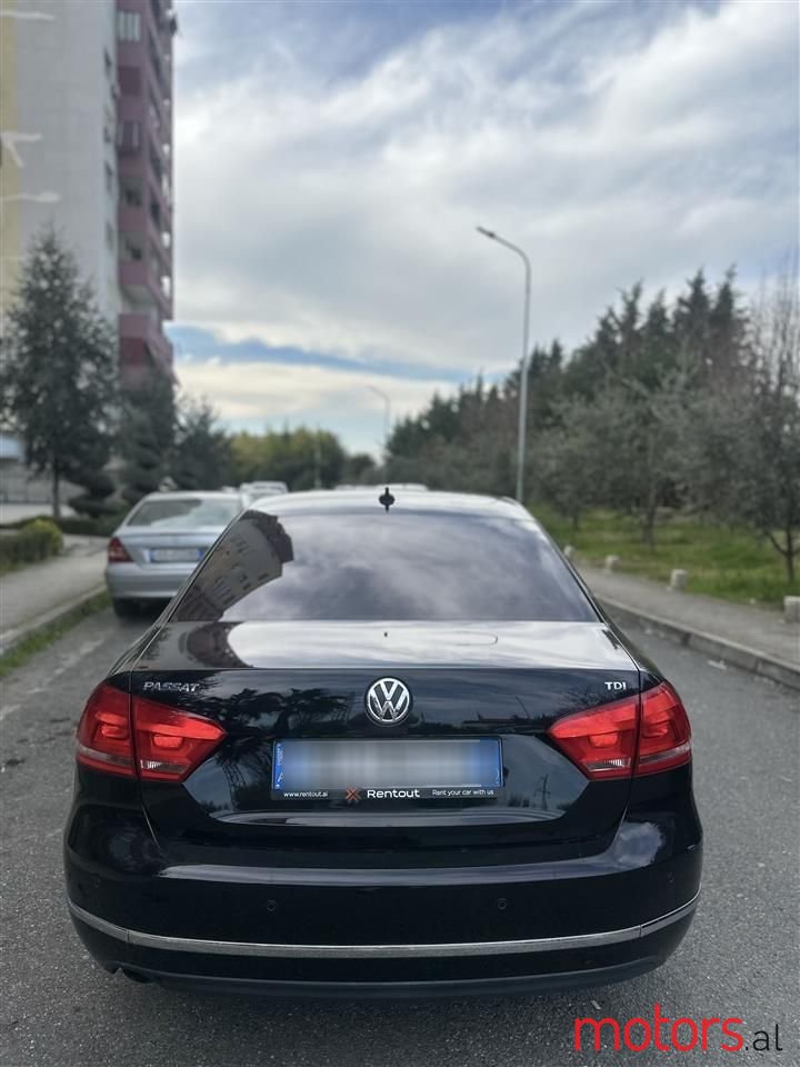 2014' Volkswagen Passat photo #4