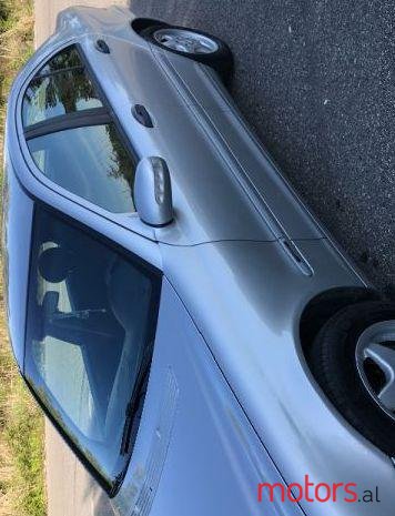 2001' Mercedes-Benz C-Class photo #1