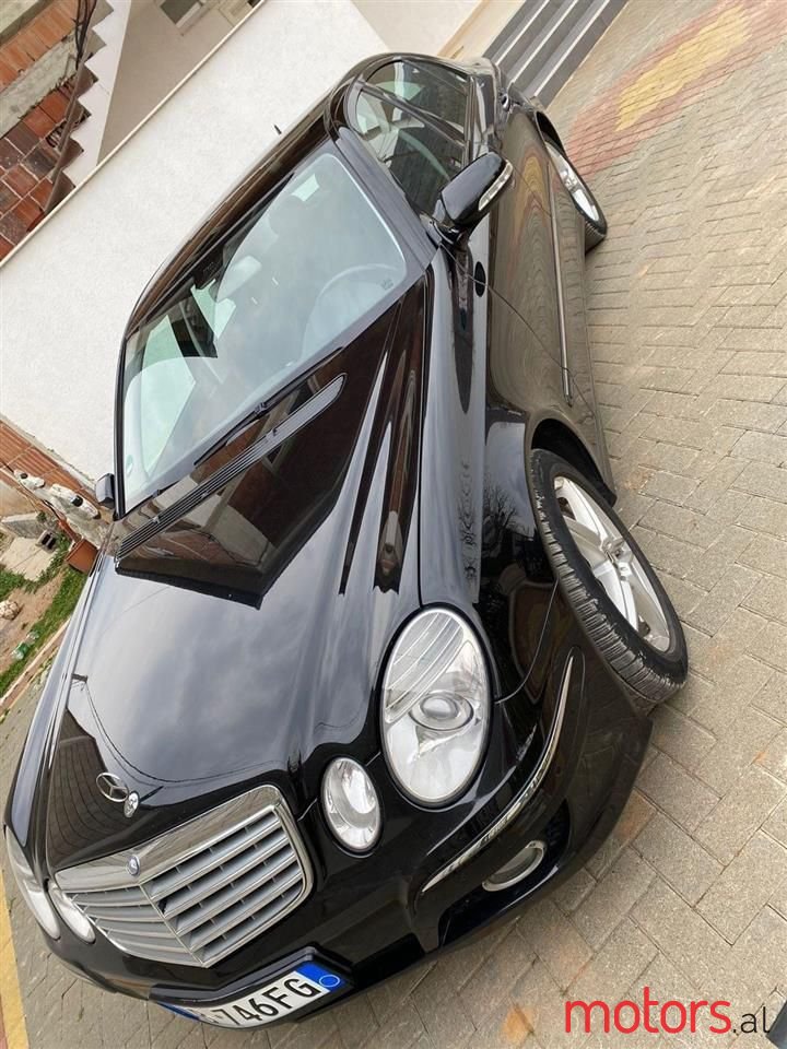 2007' Mercedes-Benz E 200 photo #5